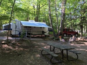 Hogg Bay Campground, Murphys Point Provincial Park