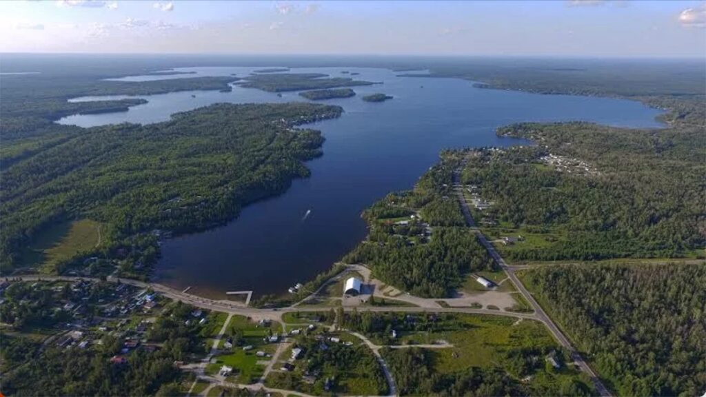 Remi Lake Holiday Bay